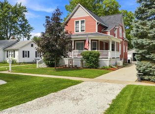 1513 Saint Clair Blvd, Algonac, MI 48001