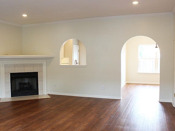 3rd image of 1101 Downs Blvd APT 122