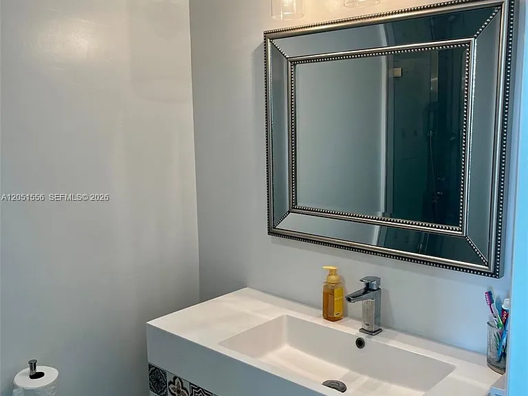 10000 W Bay Harbor Dr #503 — Photo 9
