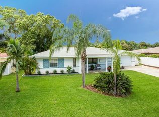 2317 Tropical Shores Dr SE, Saint Petersburg, FL 33705