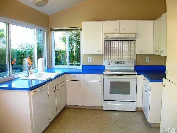 5th image of 2009 Clelia Ln