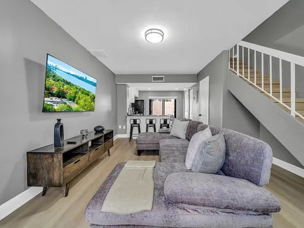 1809 SW 107th Ave #2705, Miami, FL 33165