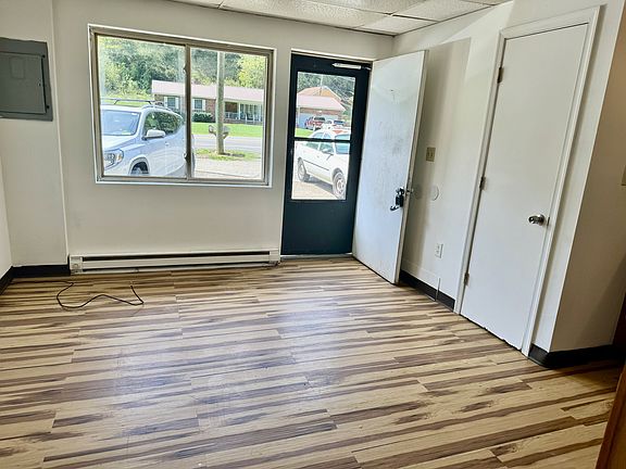 2nd image of 4240 Washington St W APT B