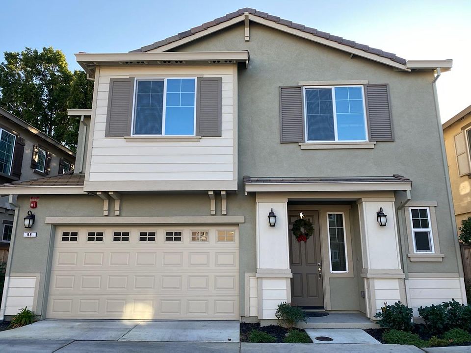 1st image of 98 Belle Harbor Cir