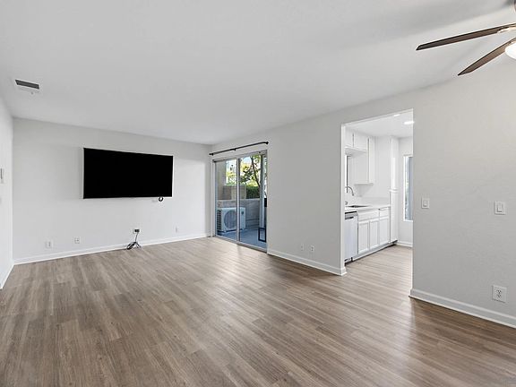 5th image of 225 Diamond Way APT 111