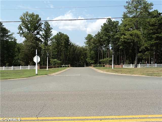 1st image of 329 Wickham Glen Dr