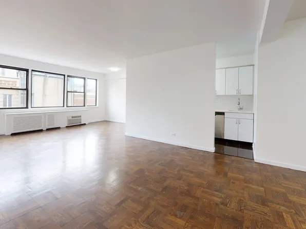 20 Beekman Place image 1 of 8