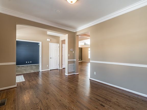 5th image of 9049 Fort Henry Dr