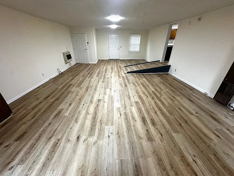 616 S Ave SW — Photo 13