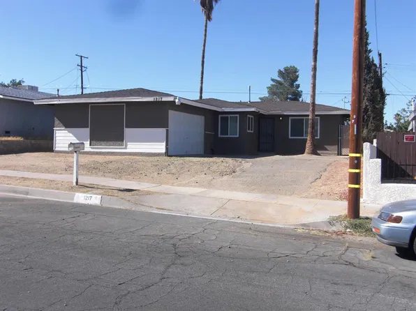 1217 E Elizabeth St, Barstow, CA 92311
