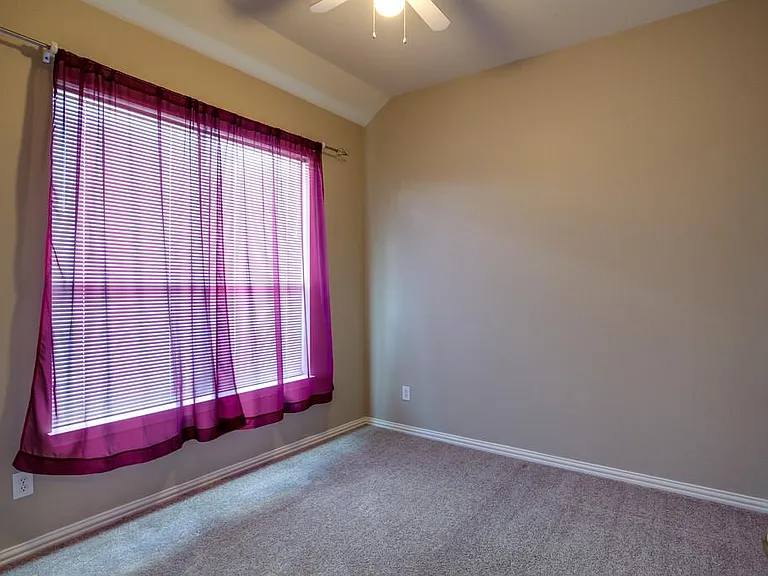 2221 Briary Trace Ct — Photo 18