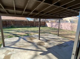 43051 Yew St, Lancaster, CA 93536