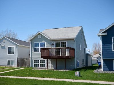 1917 57th Ave S, Fargo, ND, 58104