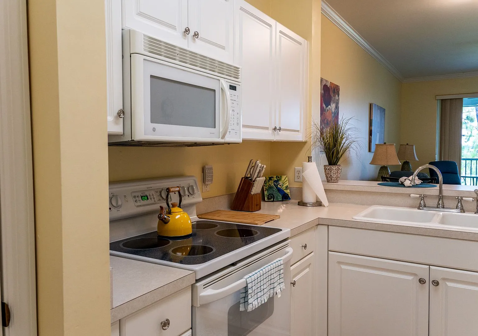 Charming 2/Beds 2/Baths Forest Glen**8 Golf & Cc Resort Style Living — Photo 3