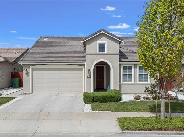 1714 Dolomite Dr, Los Banos, CA 93635