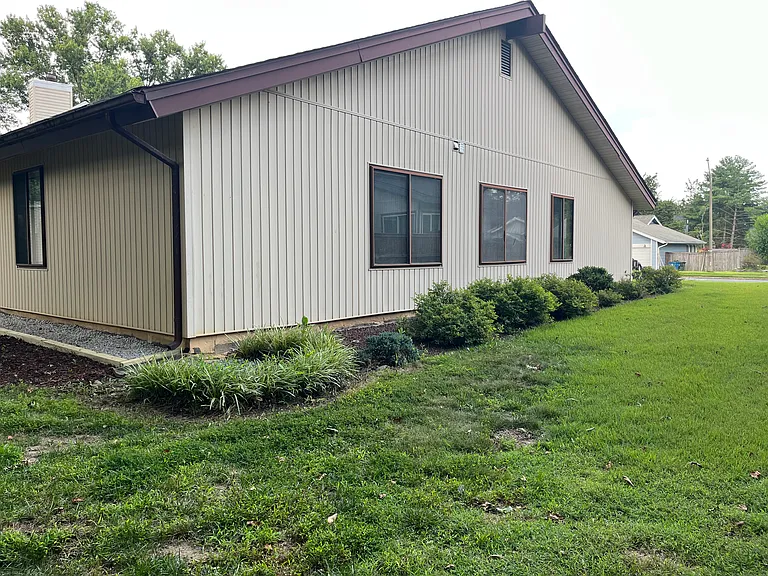 7606 Chancellor Way — Photo 4