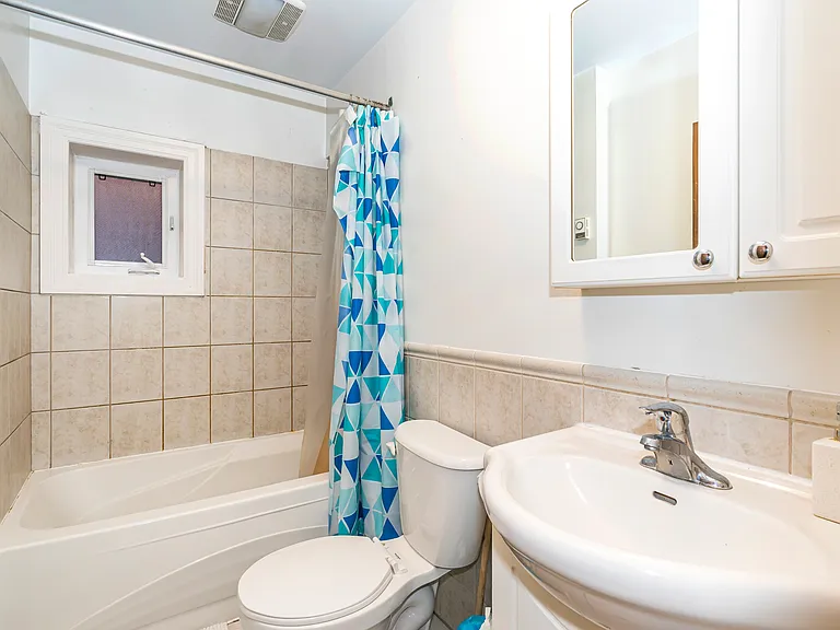 370 Brunswick Ave #B — Photo 9