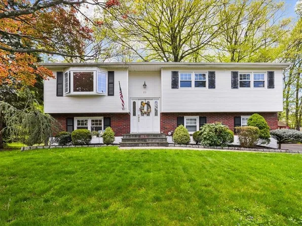 23 Rinne Road, Nanuet, NY 10954