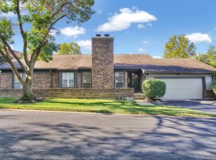 932 N Spoede Rd, Saint Louis, MO 63146