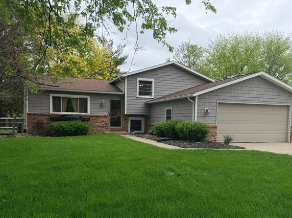 249 Birchdale Rd, Perrysburg, OH 43551