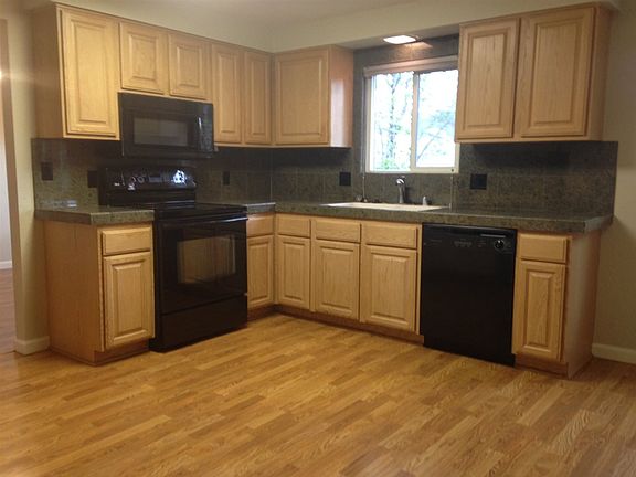 5th image of 1505 Goldfield Ave