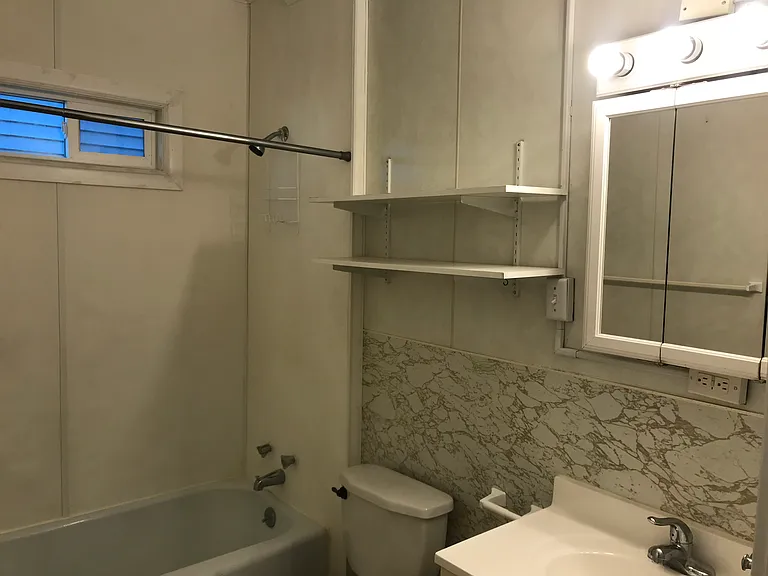 19 Muskingum St #1 — Photo 11