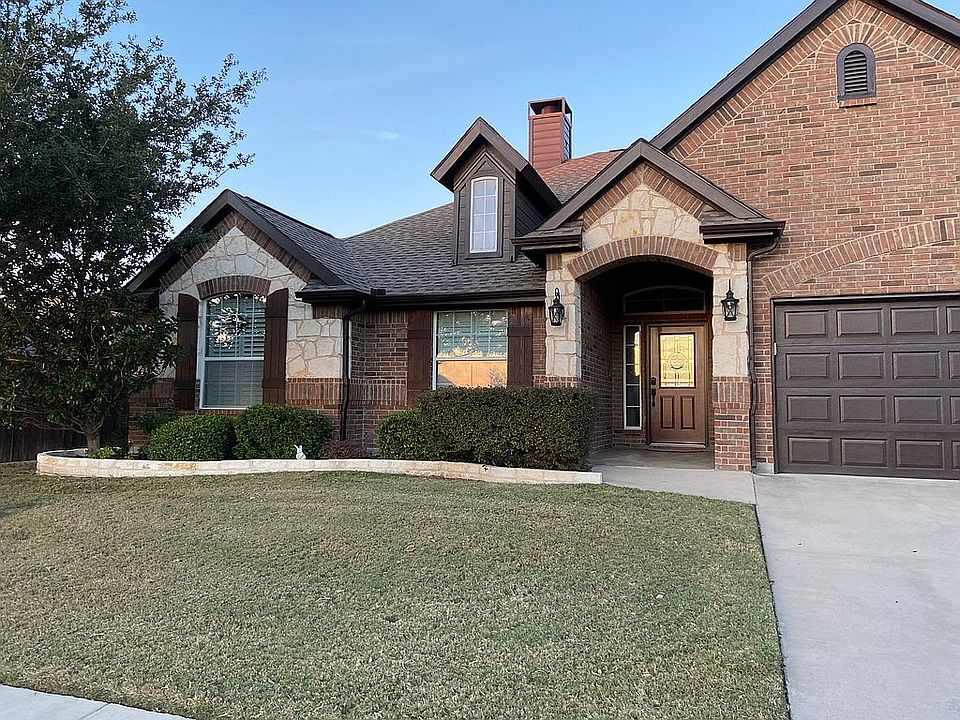 2nd image of 15108 Seventeen Lakes Blvd