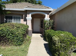 945 Skyline Dr, Yuba City, CA