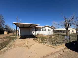 124 NE 5th St, Tulia, TX 79088