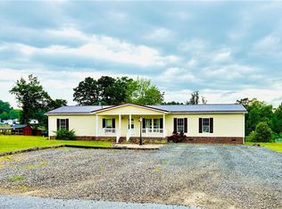 185 Mountain Dale Dr, North Wilkesboro, NC 28659