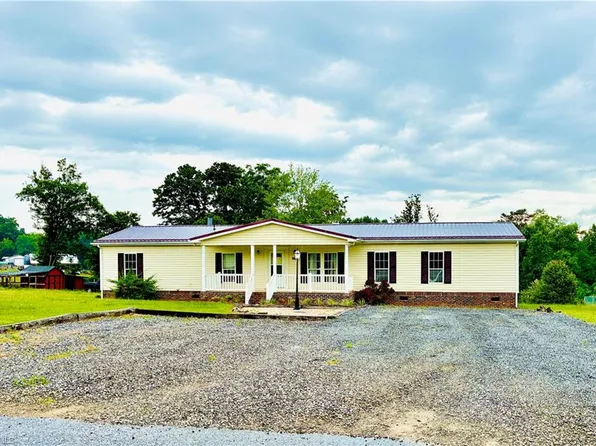 185 Mountain Dale Dr, North Wilkesboro, NC 28659