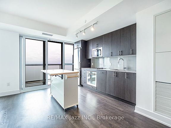 5th image of 2550 Simcoe St N #2001