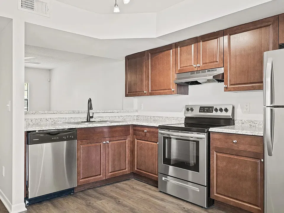 506 S Albany Ave #C