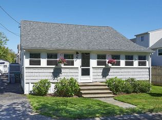 26 Mayflower Ln, Marshfield, MA 02050