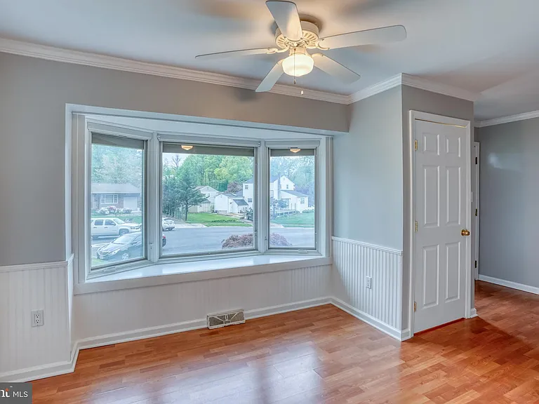 124 Hilldale Ct — Photo 21