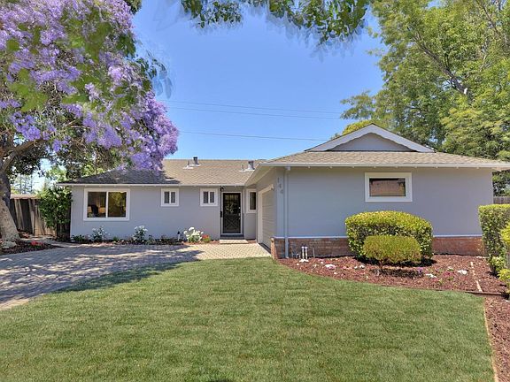 4th image of 144 Oakmont Way