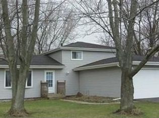 33 Kim Dr, Bourbonnais, IL 60914