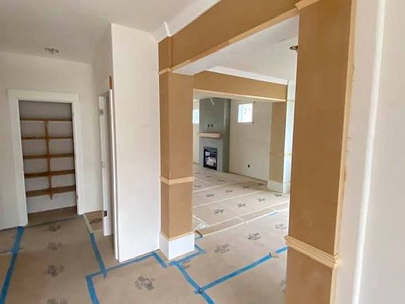 3rd image of 4100 NE 49th St