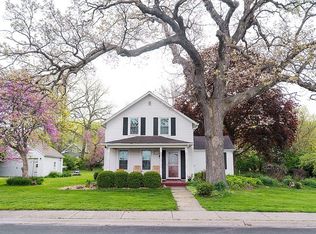 706 N Main St, Port Byron, IL