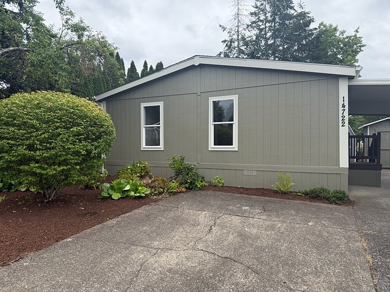 1st image of 14722 S Plum Dr #194