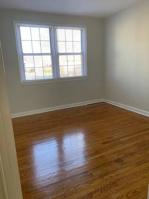 2 bed, $1,100 — Photo 4