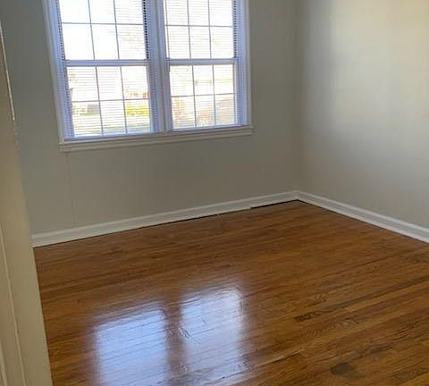 4th image of 4715 King St