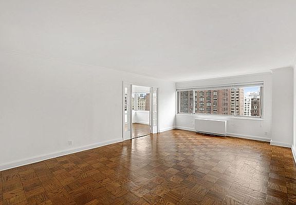3rd image of 211 E 70th St APT 15A