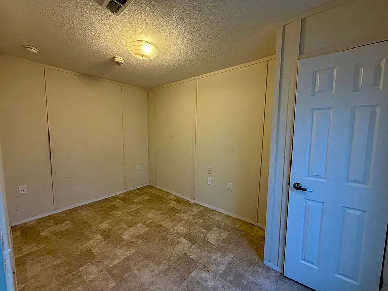 3641 T St #B — Photo 7