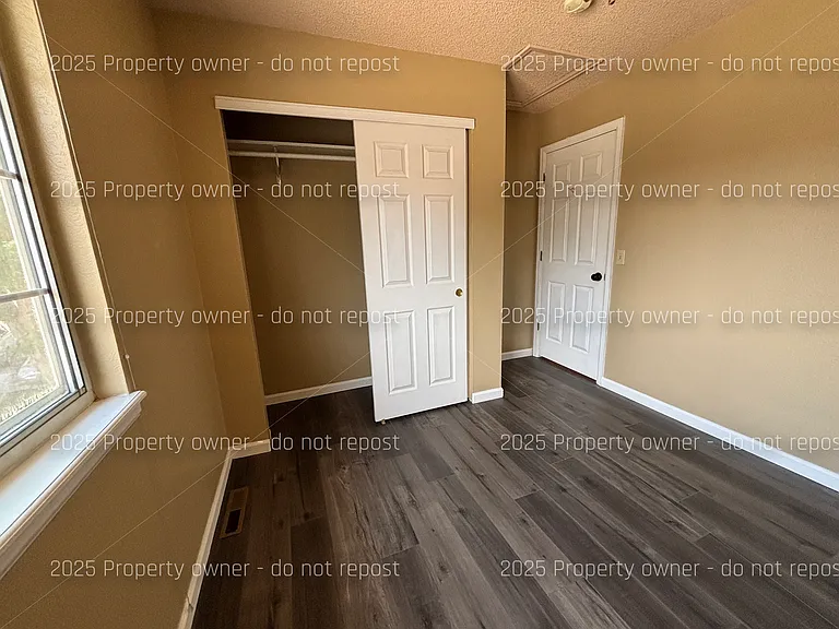 2010 S Xenia Way — Photo 39