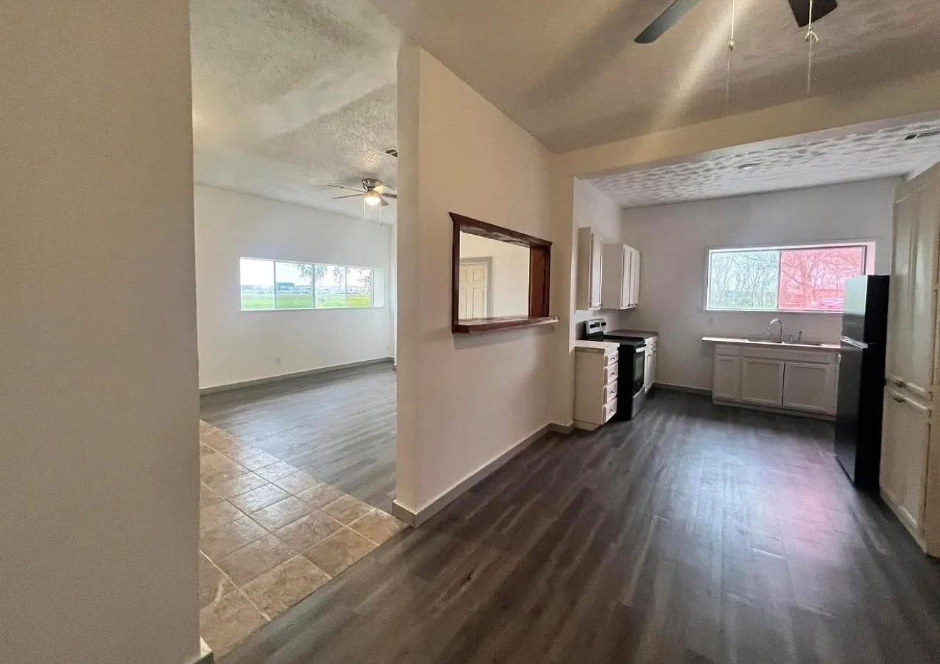 2 bed, $1,300 — Photo 4