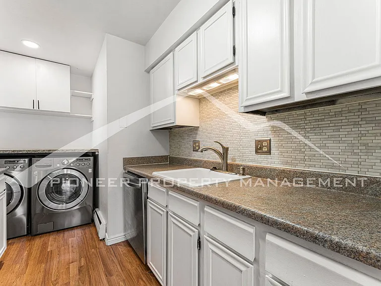 6975 Mariposa St #A — Photo 10