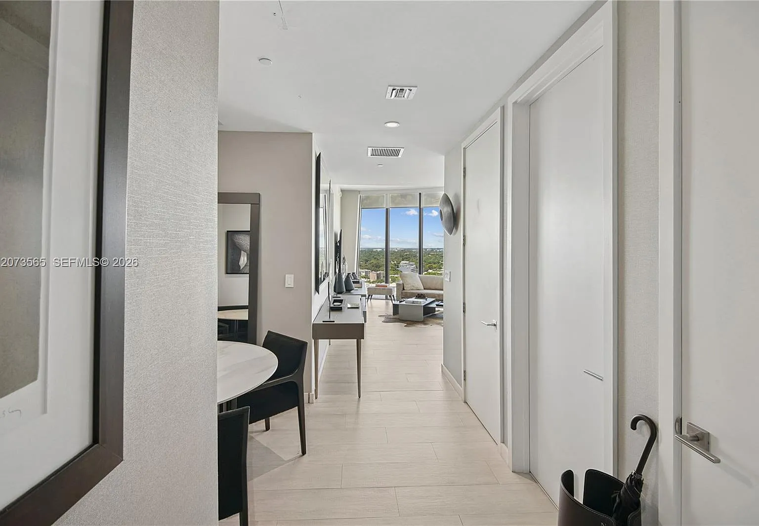 Club Residences At Park G — Photo 1