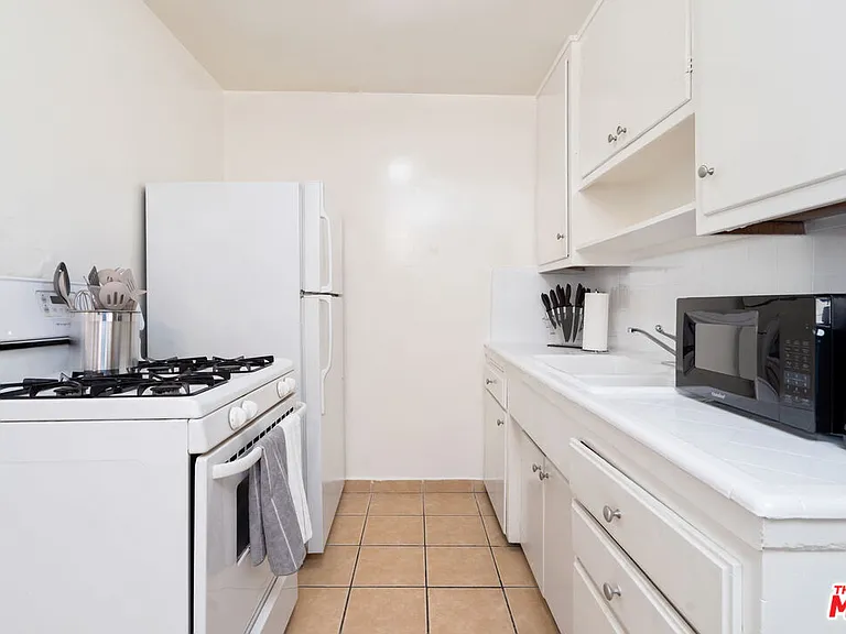 932 Wilcox Ave #4 — Photo 12