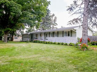 2440 Winfield Ave, Golden Valley, MN 55422
